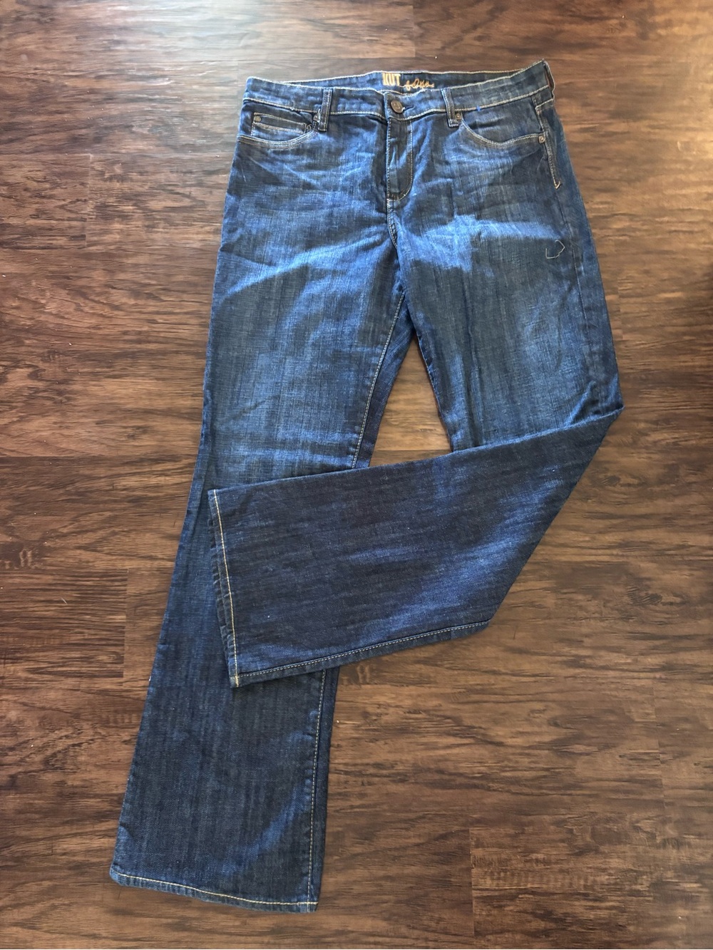 Kut from the Kloth Light Blue Jeans with Tan Stitching